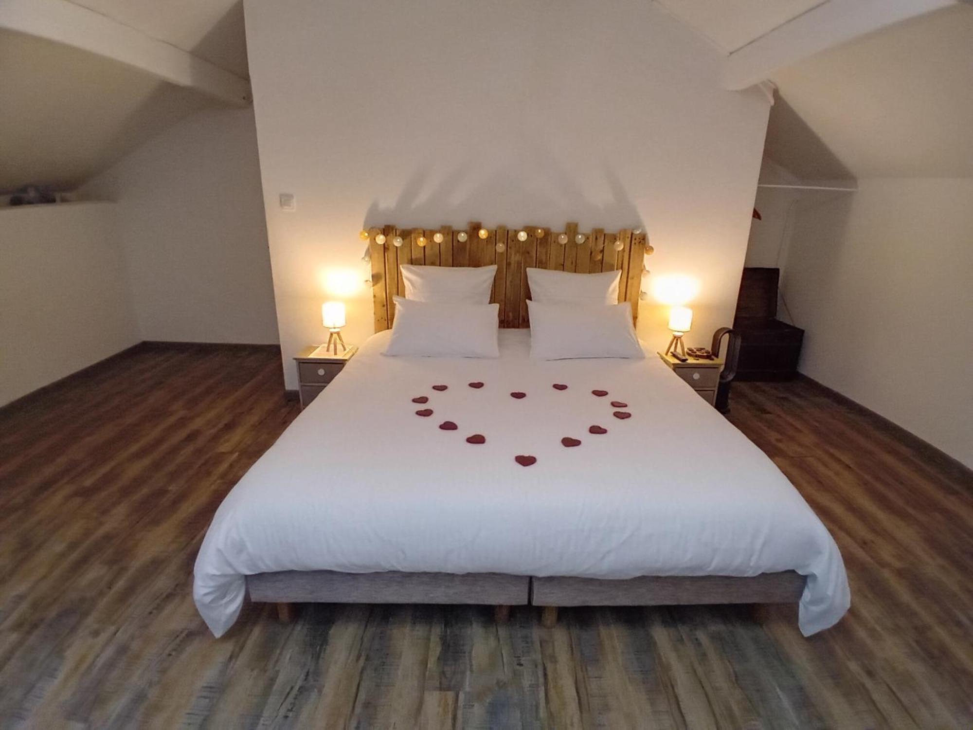 Jacuzzi, Arcade Et Repas Compris Bed and Breakfast Soulosse-sous-Saint-Elophe Eksteriør billede