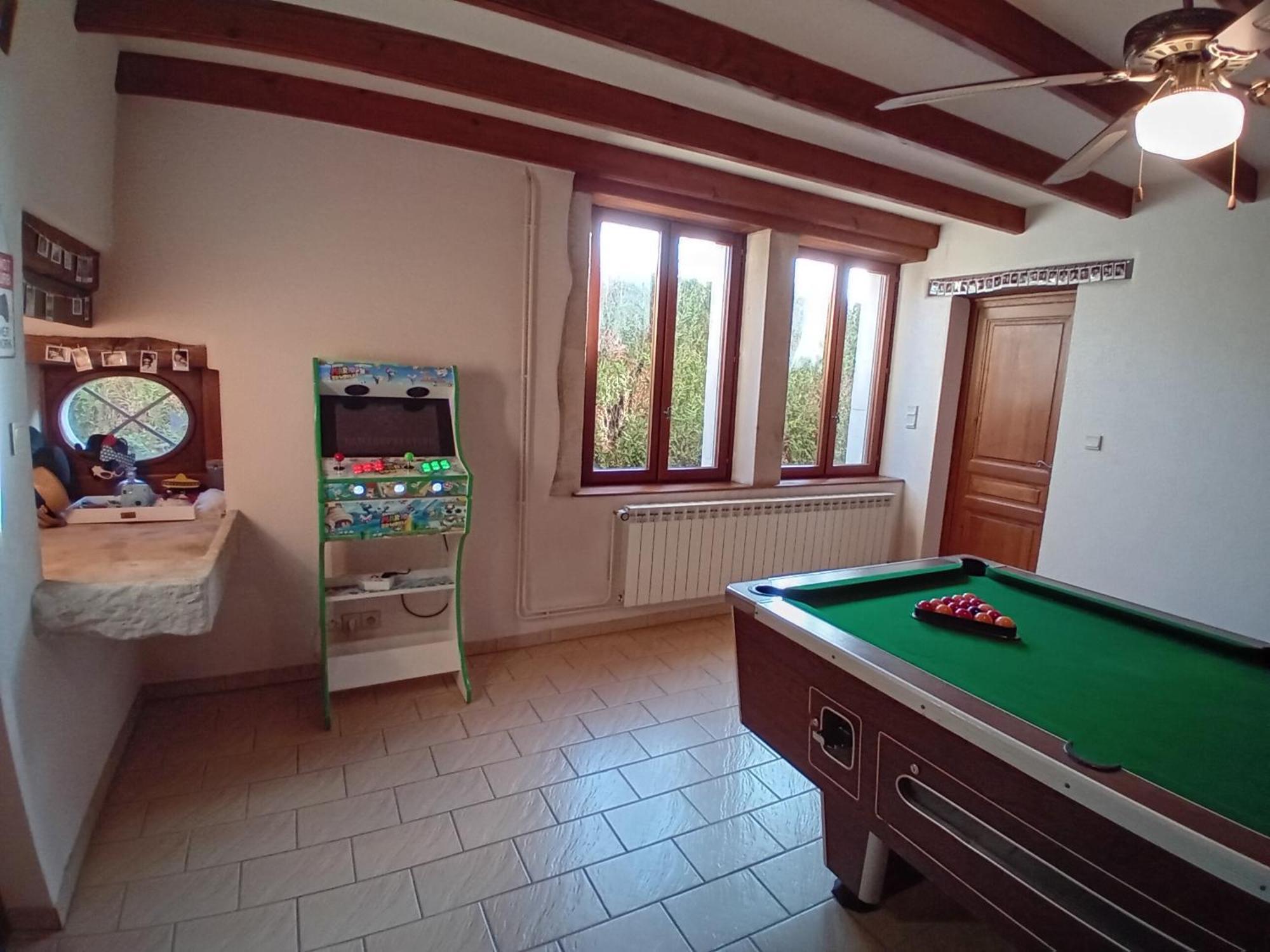 Jacuzzi, Arcade Et Repas Compris Bed and Breakfast Soulosse-sous-Saint-Elophe Eksteriør billede